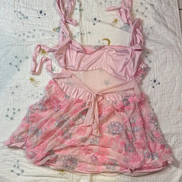 🌸iHeartRaves Pink Floral Chemise